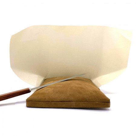 Coussin à dorer - Parchment wind protection